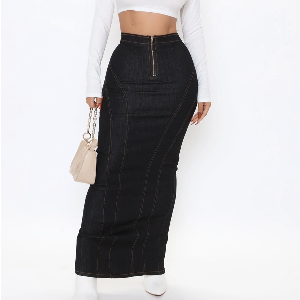 BNWT BLACK DENIM STRETCH MAXI SKIRT